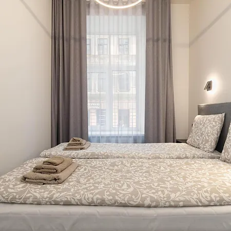 Dandelion Dzirnavu Near The Park * Ρίγα