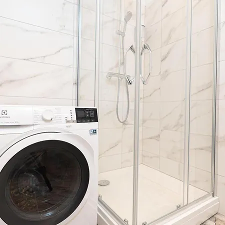 Apartamento Dandelion Dzirnavu Near The Park Riga