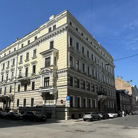 Apartamento Dandelion Dzirnavu Near The Park *