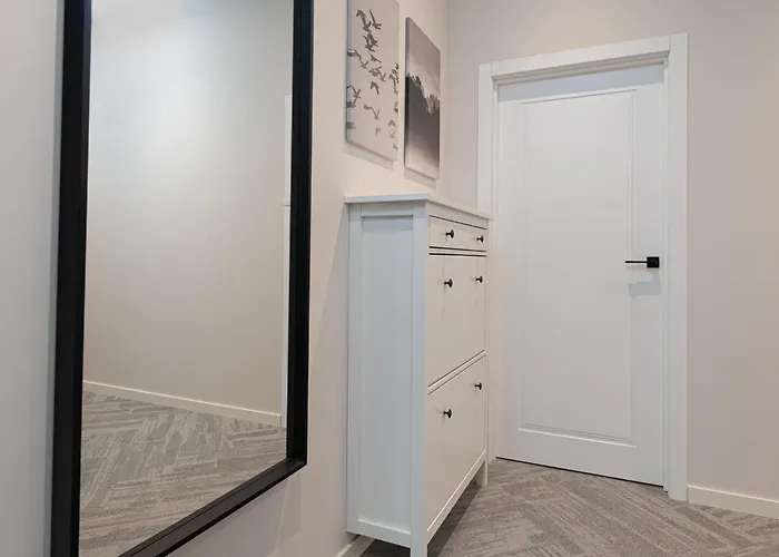 Dandelion Dzirnavu Near The Park Daire Riga