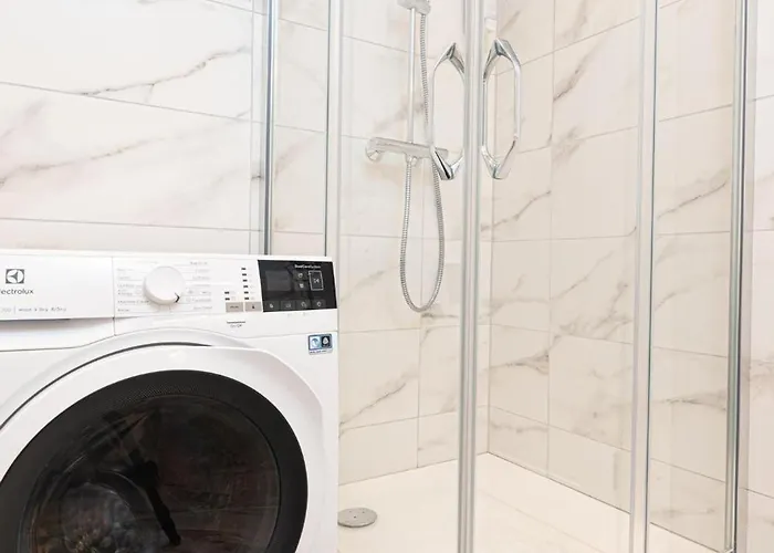 Daire Dandelion Dzirnavu Near The Park Riga