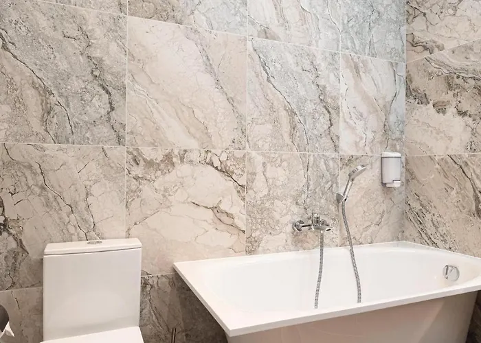 Daire Dandelion Dzirnavu Near The Park Riga